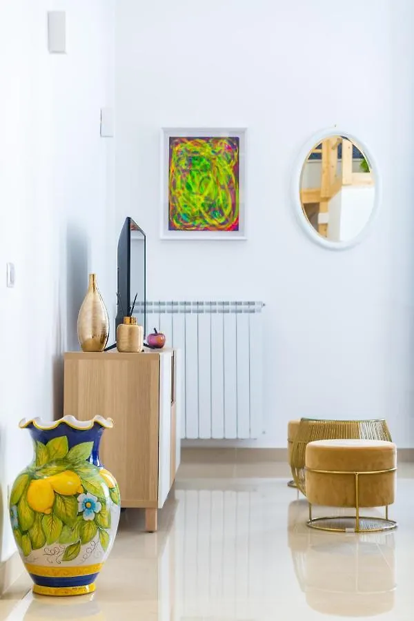 Naiva Apartment Naples